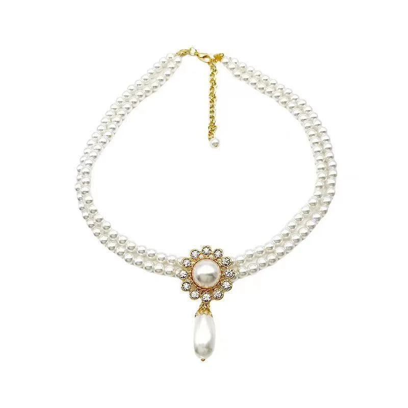 Elegant pearl necklace set