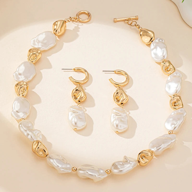 Elegant women's jewelry set