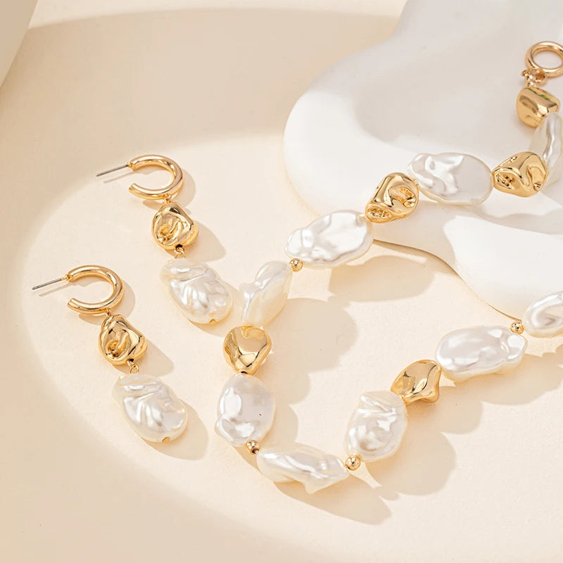 Elegant women's jewelry set