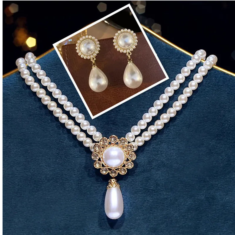 Elegant pearl necklace set
